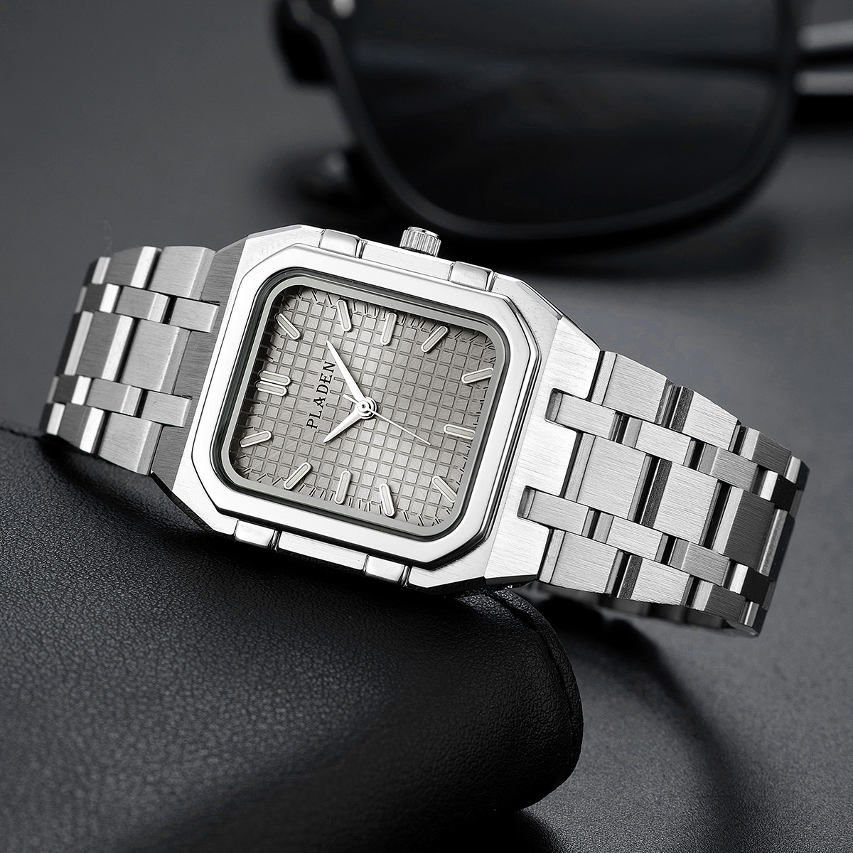 Lüks Marka Mavi Kadran Adam Yü - Jewelry Inspired Watches incelemesi ve fiyatı